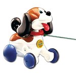Музыкальная каталка Tomy "Веселый щенок на прогулке"