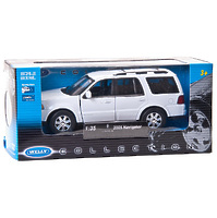 Коллекционная модель машины "2005 Ford Lincoln Navigator" 1:35